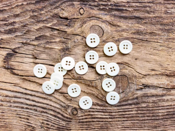 Пуговица арт. MX 1654/Milky/24L